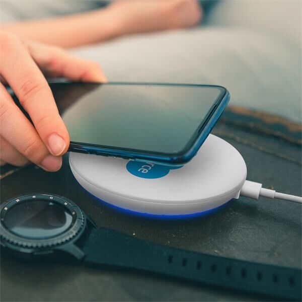 Main Product Image for Azure 15-Watt Wireless Charger with Blue LED Base